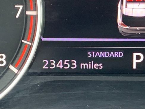 Used 2023 Nissan Rogue SL w/ SL Premium Package image 11