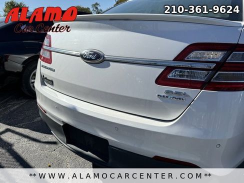Used 2013 Ford Taurus SEL image 4