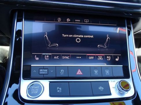 Used 2025 Audi Q7 3.0T Premium Plus image 21