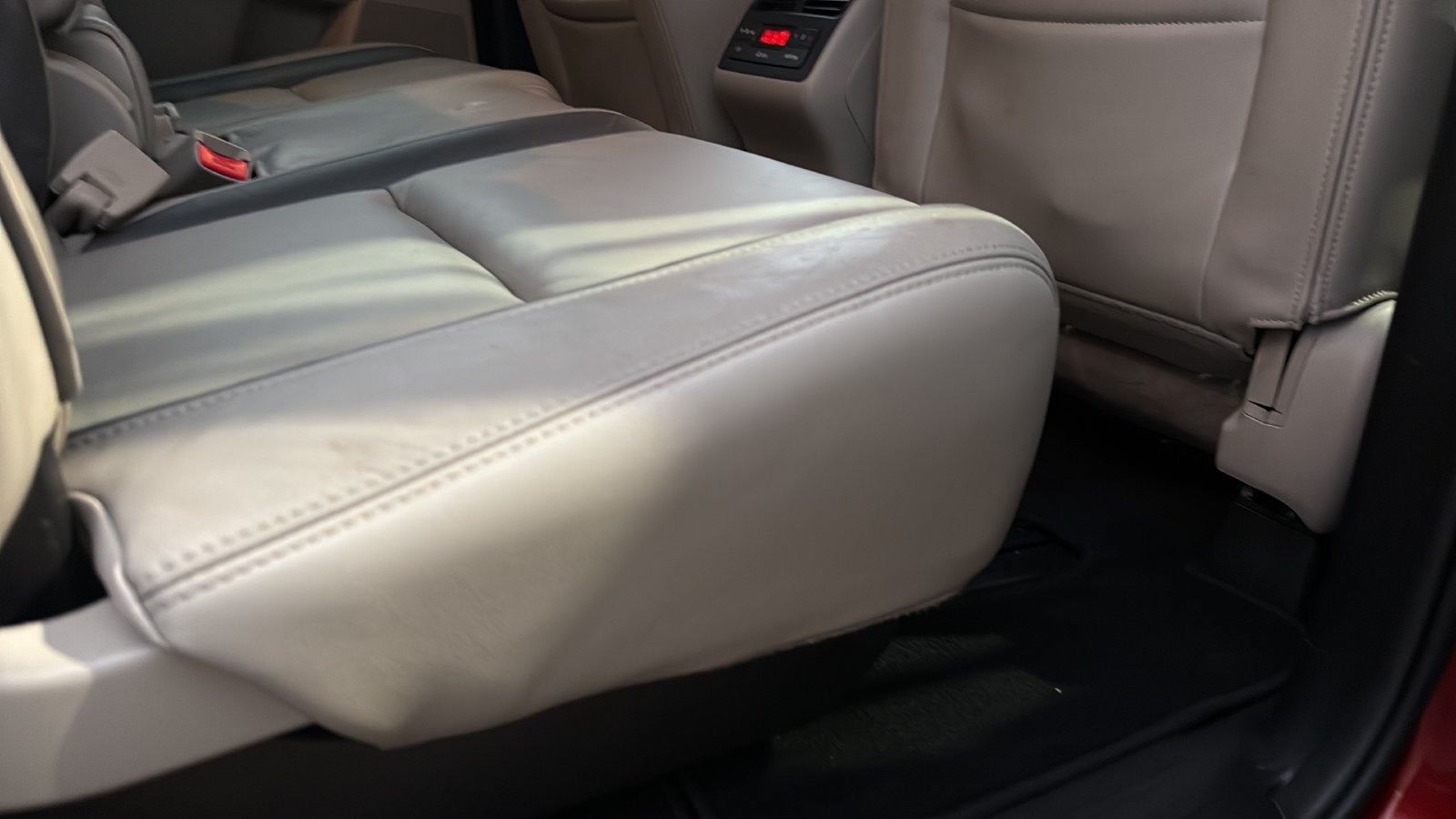 Used 2011 MAZDA CX-9 Touring w/ Moonroof & Bose Audio Pkg FWD image 25