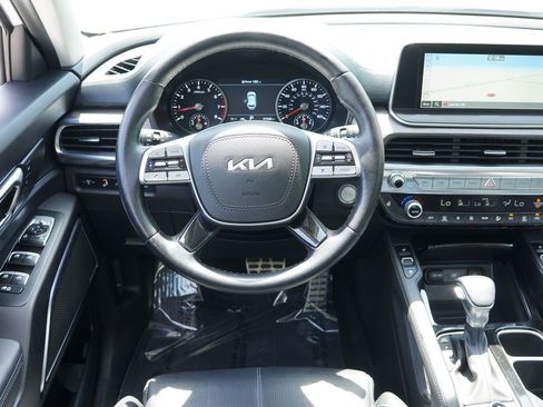 Certified 2022 Kia Telluride SX w/ Nightfall Edition Package AWD/4WD image 22
