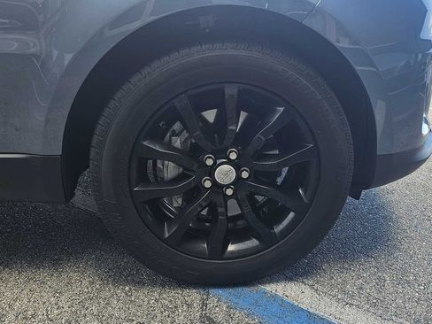 Used 2018 Land Rover Range Rover Sport SE AWD/4WD image 10