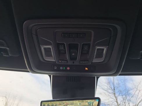 Certified 2024 GMC Sierra 3500 Denali Ultimate image 21