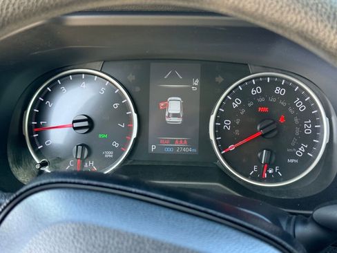 Used 2021 Toyota RAV4 XLE image 27