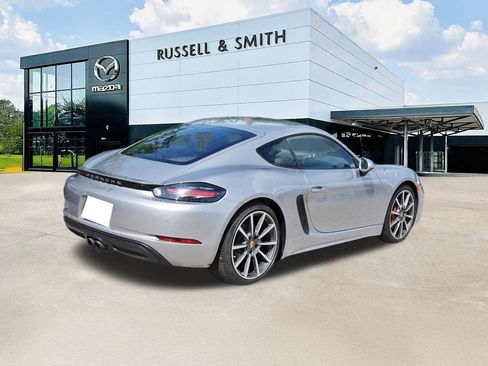 Used 2018 Porsche 718 Cayman S RWD image 4