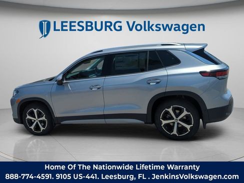 New 2026 Volkswagen Tiguan SE FWD image 10