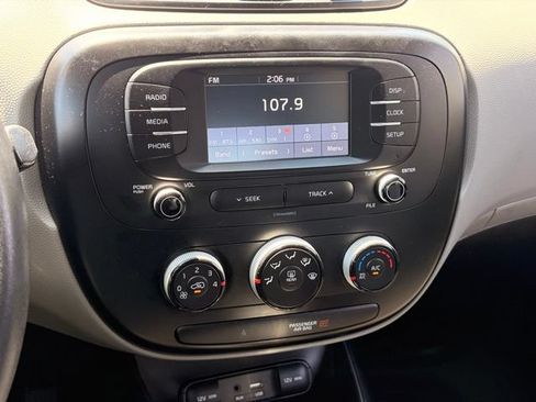 Used 2019 Kia Soul FWD image 15
