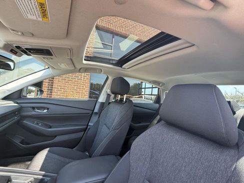 Used 2025 Honda Accord SE image 13