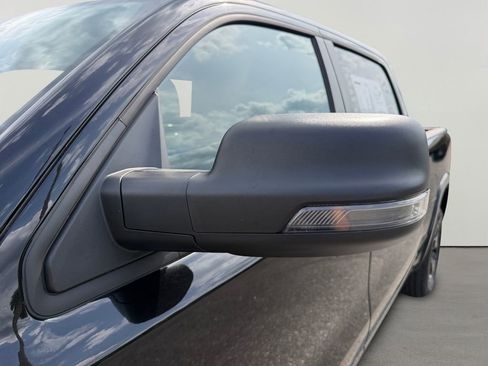 Certified 2025 RAM 1500 Big Horn AWD/4WD image 11