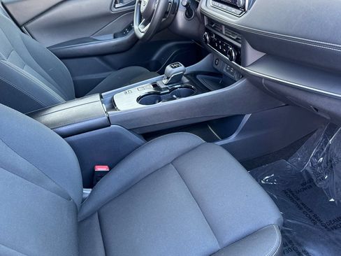 Certified 2024 Nissan Rogue S FWD image 18