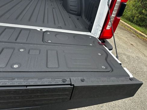 New 2025 Ford F350 Lariat w/ Black Appearance Package image 46