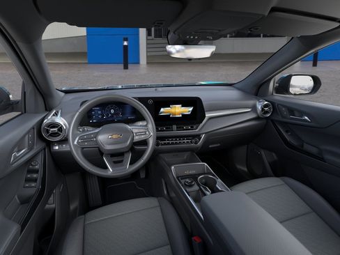 New 2026 Chevrolet Equinox LT w/ Convenience Package II FWD image 15