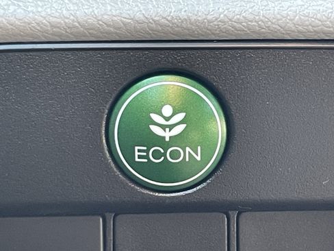 Used 2016 Honda Accord LX image 23