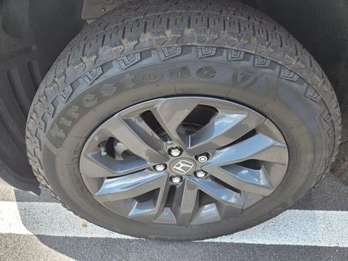 Used 2023 Honda Ridgeline Sport image 5