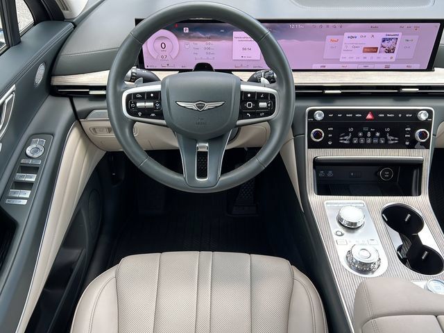 Certified 2025 Genesis GV80 2.5T Select AWD/4WD image 12