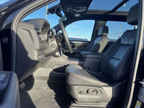 Certified 2024 Chevrolet Suburban RST w/ Luxury Package image 10