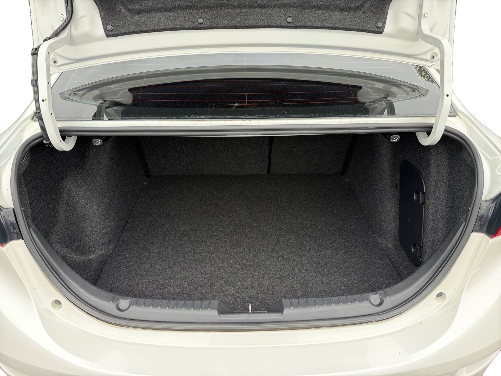 Used 2016 MAZDA MAZDA3 i Touring FWD image 17