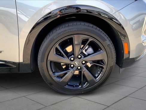 Certified 2025 Buick Envision Sport Touring image 10