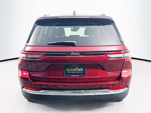 Used 2023 Jeep Grand Cherokee Limited image 7