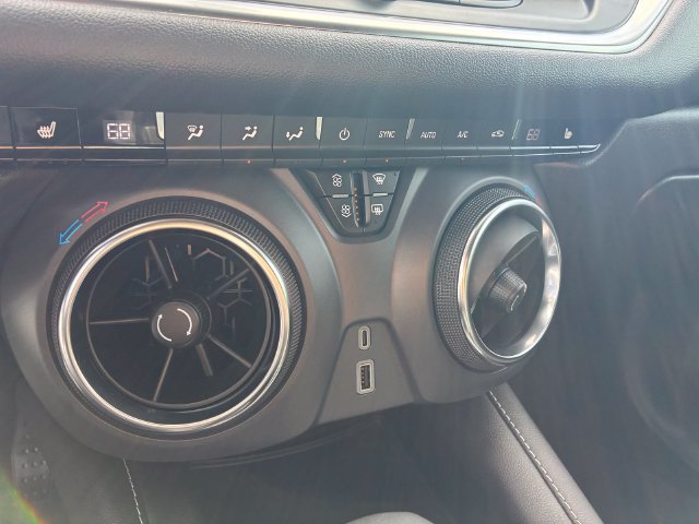 Used 2025 Chevrolet Blazer LT AWD/4WD image 27