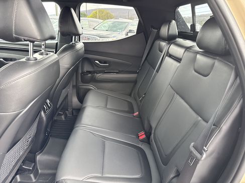 Used 2023 Hyundai Santa Cruz Limited image 13