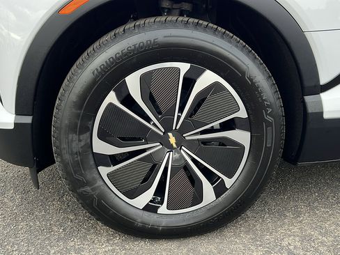 New 2026 Chevrolet Blazer EV LT AWD/4WD image 10