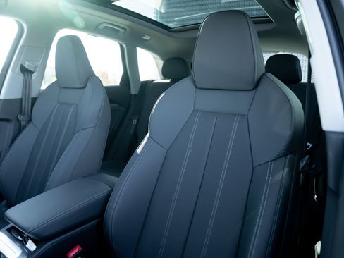 New 2025 Audi Q5 Premium Plus image 21