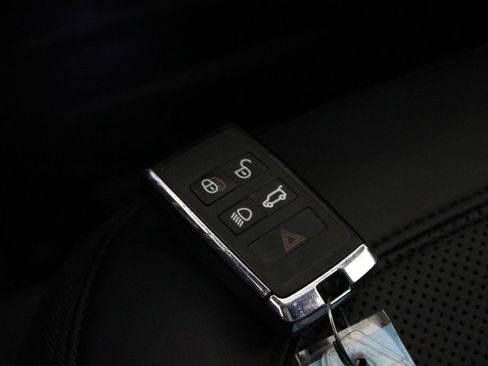 Used 2025 Land Rover Defender 110 S AWD/4WD image 27