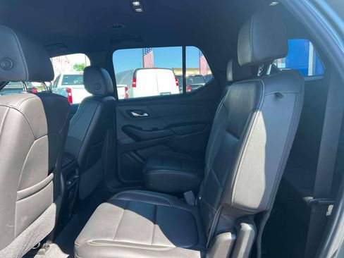 Used 2023 Chevrolet Traverse LT AWD/4WD image 13