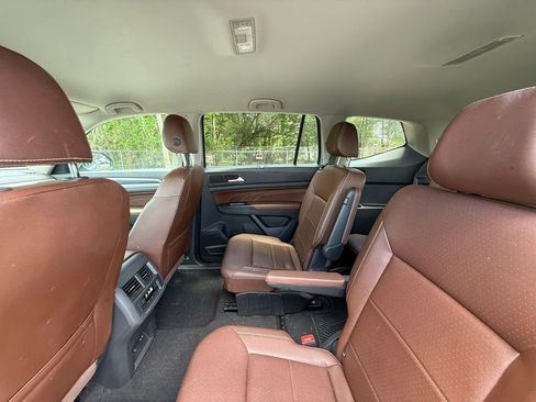 Used 2021 Volkswagen Atlas SE w/ Towing Package AWD/4WD image 18