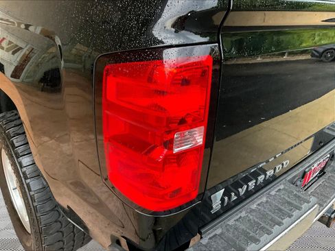 Used 2018 Chevrolet Silverado 1500 LT w/ All Star Edition AWD/4WD image 24