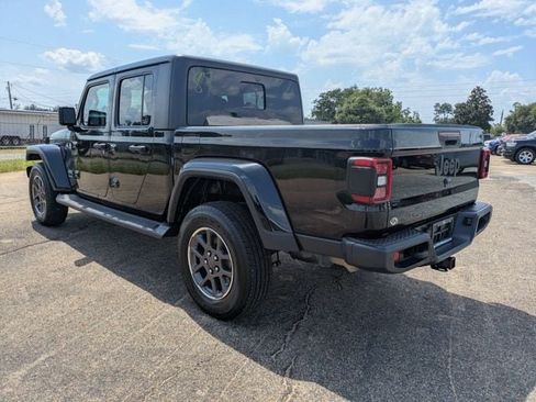 Used 2020 Jeep Gladiator Overland AWD/4WD image 6