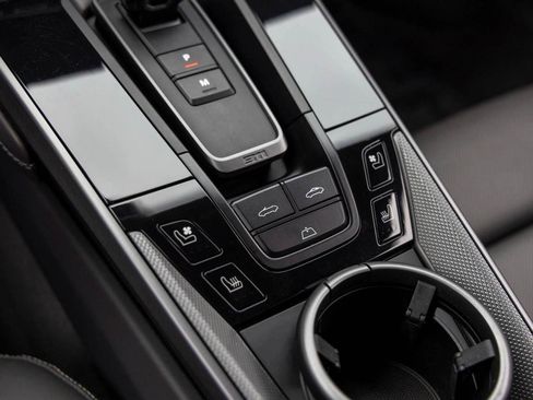 Certified 2022 Porsche 911 Carrera image 68