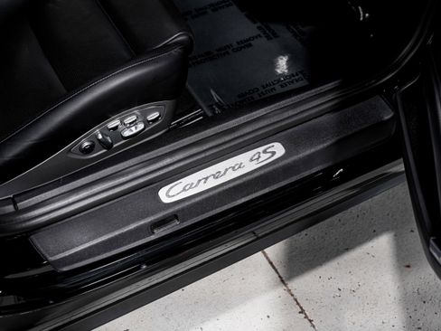 Used 2014 Porsche 911 Carrera 4S image 28