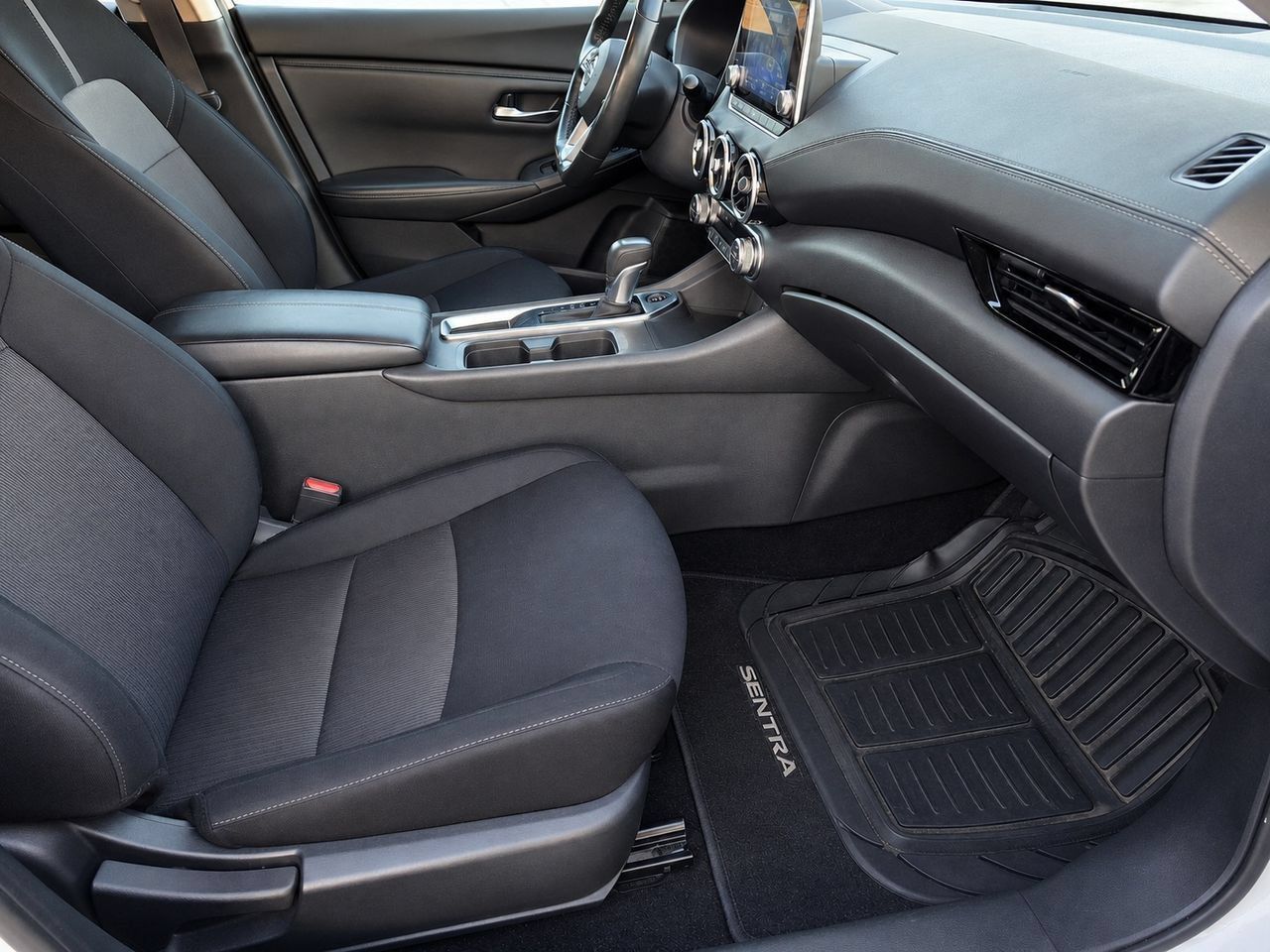 Used 2022 Nissan Sentra SV w/ All-Weather Package FWD image 39