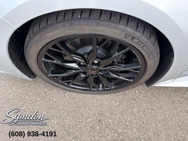 Used 2026 Chevrolet Corvette Stingray Convertible RWD image 23