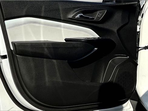 Used 2024 Chevrolet Trax LT w/ Driver Confidence Package image 19