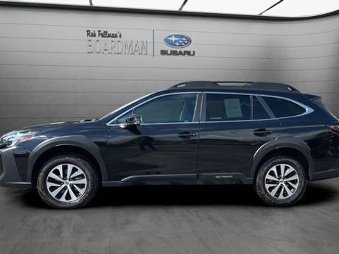 Used 2023 Subaru Outback Premium AWD/4WD image 9