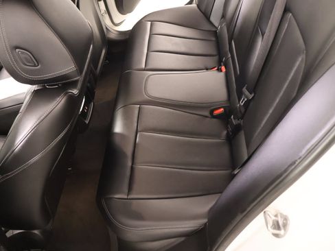 Used 2024 BMW 330i Sedan RWD image 13