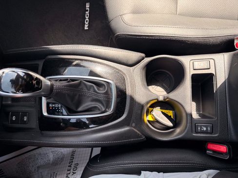 Used 2019 Nissan Rogue SL w/ Premium Package AWD/4WD image 41