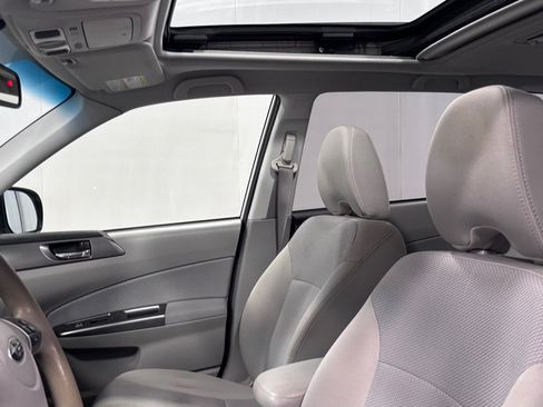Used 2013 Subaru Forester 2.5X Premium w/ All-Weather Plus Pkg AWD/4WD image 12
