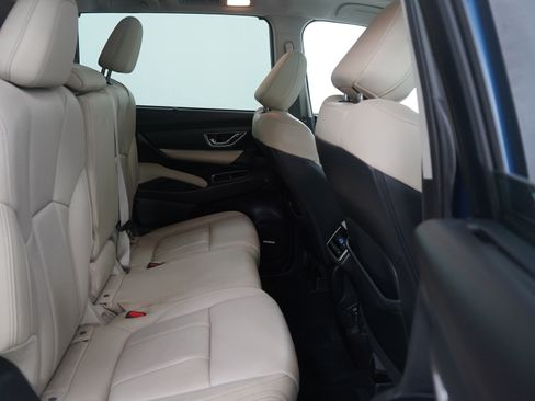 Used 2019 Subaru Ascent Limited image 12