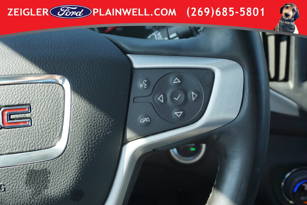 Used 2024 GMC Terrain SLT AWD/4WD image 25