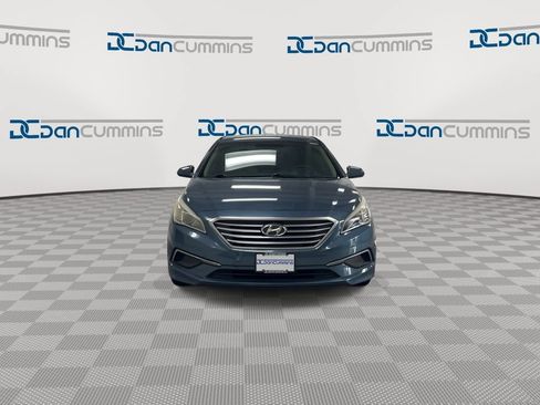 Used 2016 Hyundai Sonata SE FWD image 3