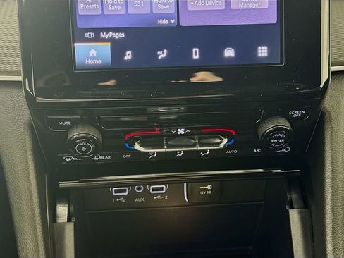 New 2025 Jeep Grand Cherokee Laredo image 15