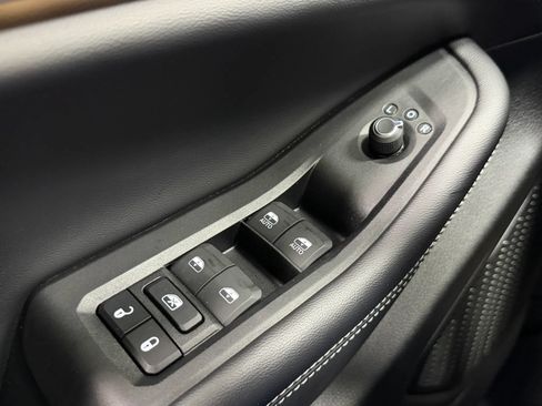 Used 2024 Jeep Grand Cherokee Limited AWD/4WD image 28