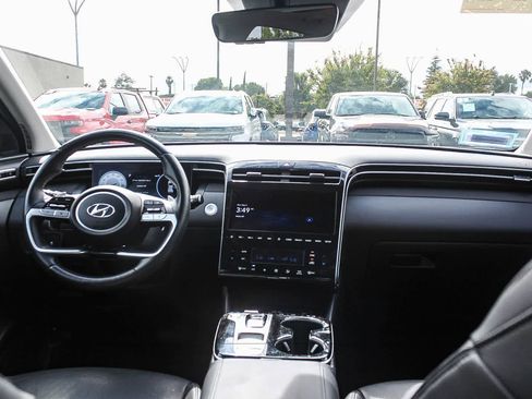 Certified 2023 Hyundai Tucson Limited AWD/4WD image 17