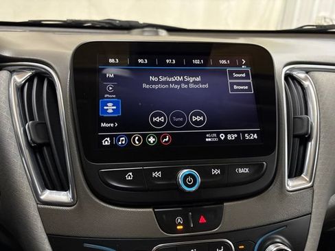 Used 2021 Chevrolet Malibu LT FWD image 33