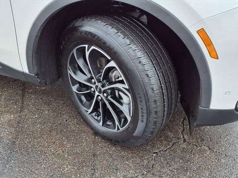 Used 2024 Lincoln Nautilus Premier w/ Equipment Group 102A image 44