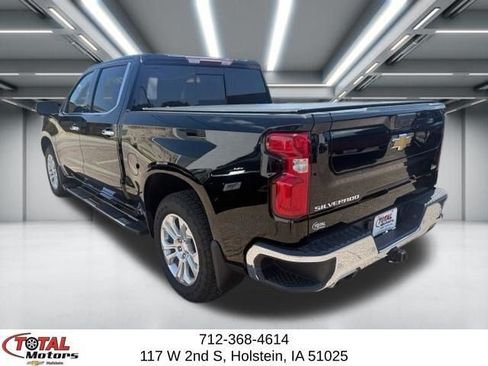 Used 2023 Chevrolet Silverado 1500 LTZ AWD/4WD image 6